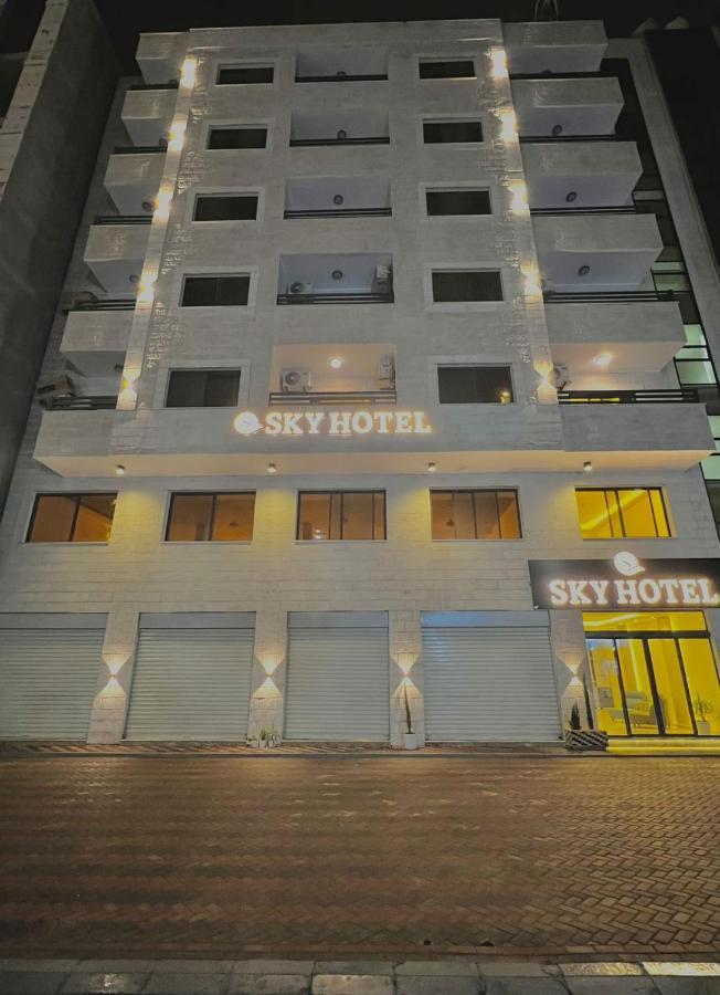 Sky Hotel Акаба Экстерьер фото