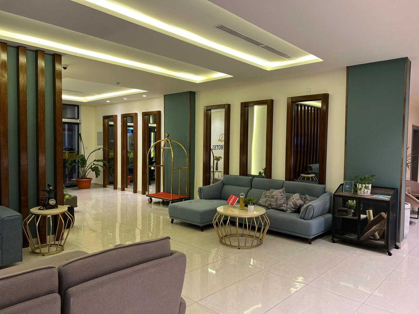 Sky Hotel Акаба Экстерьер фото