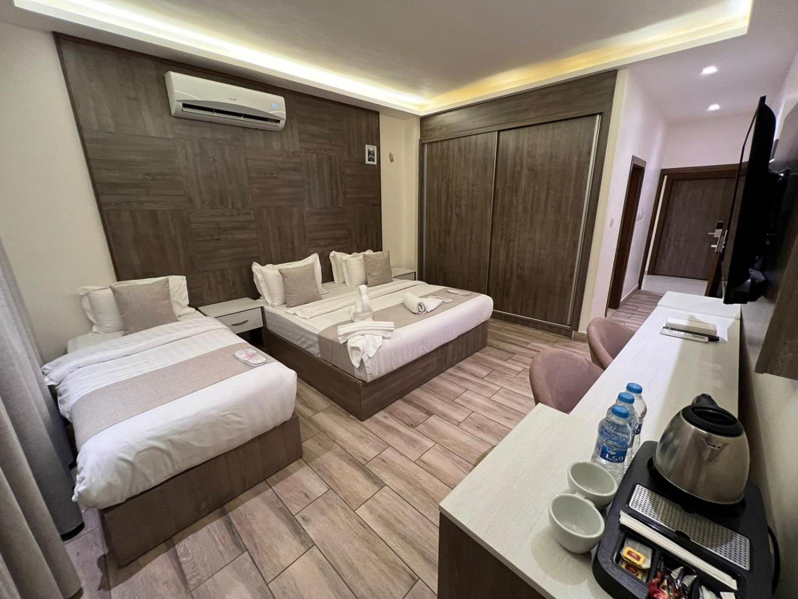 Sky Hotel Акаба Экстерьер фото