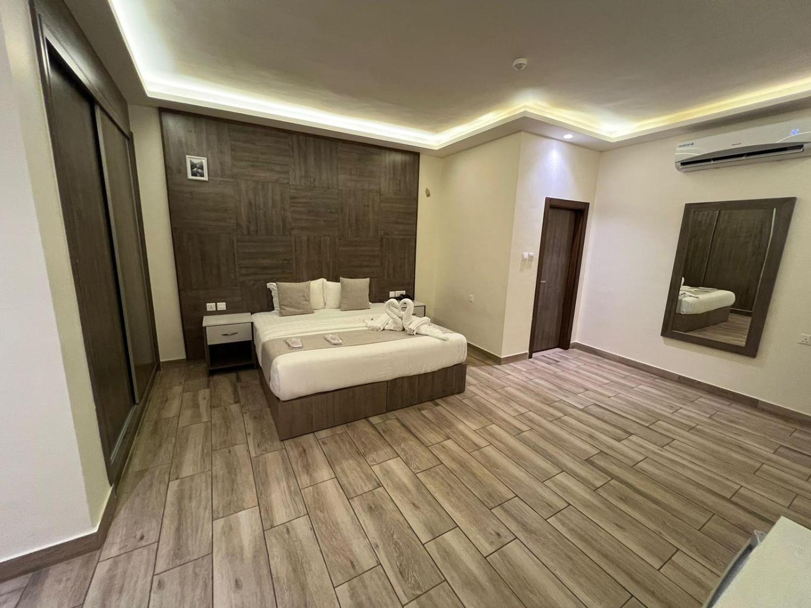 Sky Hotel Акаба Экстерьер фото