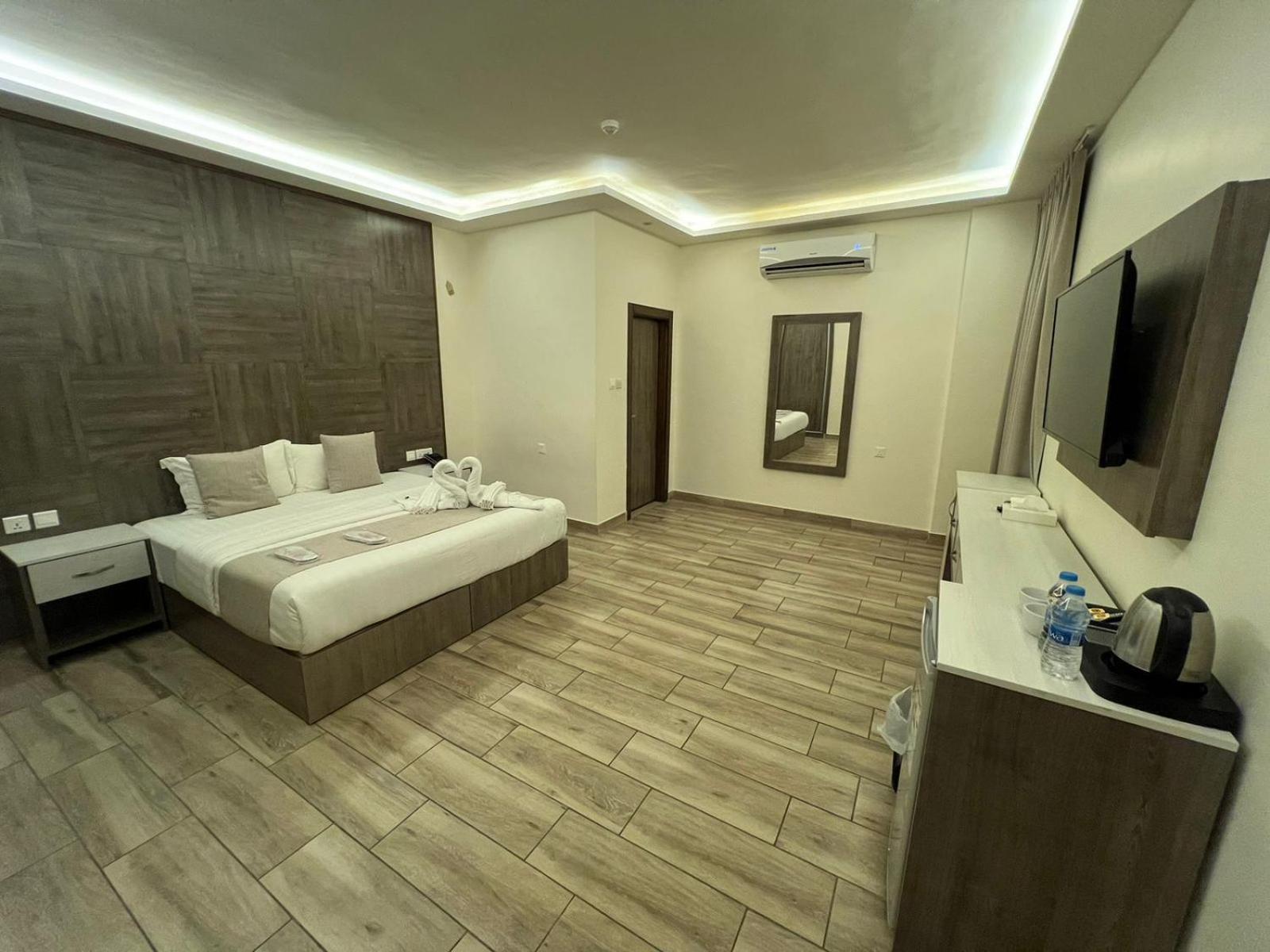 Sky Hotel Акаба Экстерьер фото